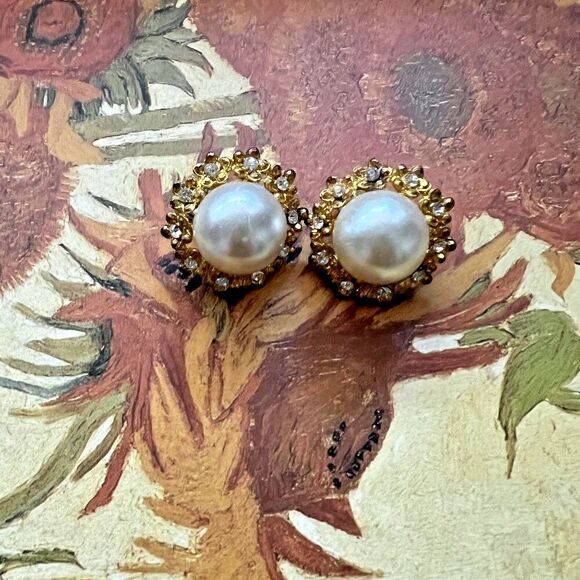 vtg 80s ornate large embedded pearl statement earring floral rhinestone clip ons - Picture 1 of 6